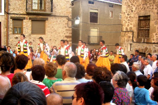 danzasobraC4640788-2794-8382-F2D3-150DF25CD033.jpg